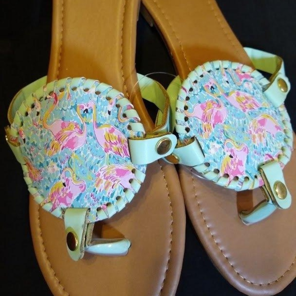 MEDALLION FLAMINGOS SANDALS FLIP FLOPS SIZE 7 BRAN